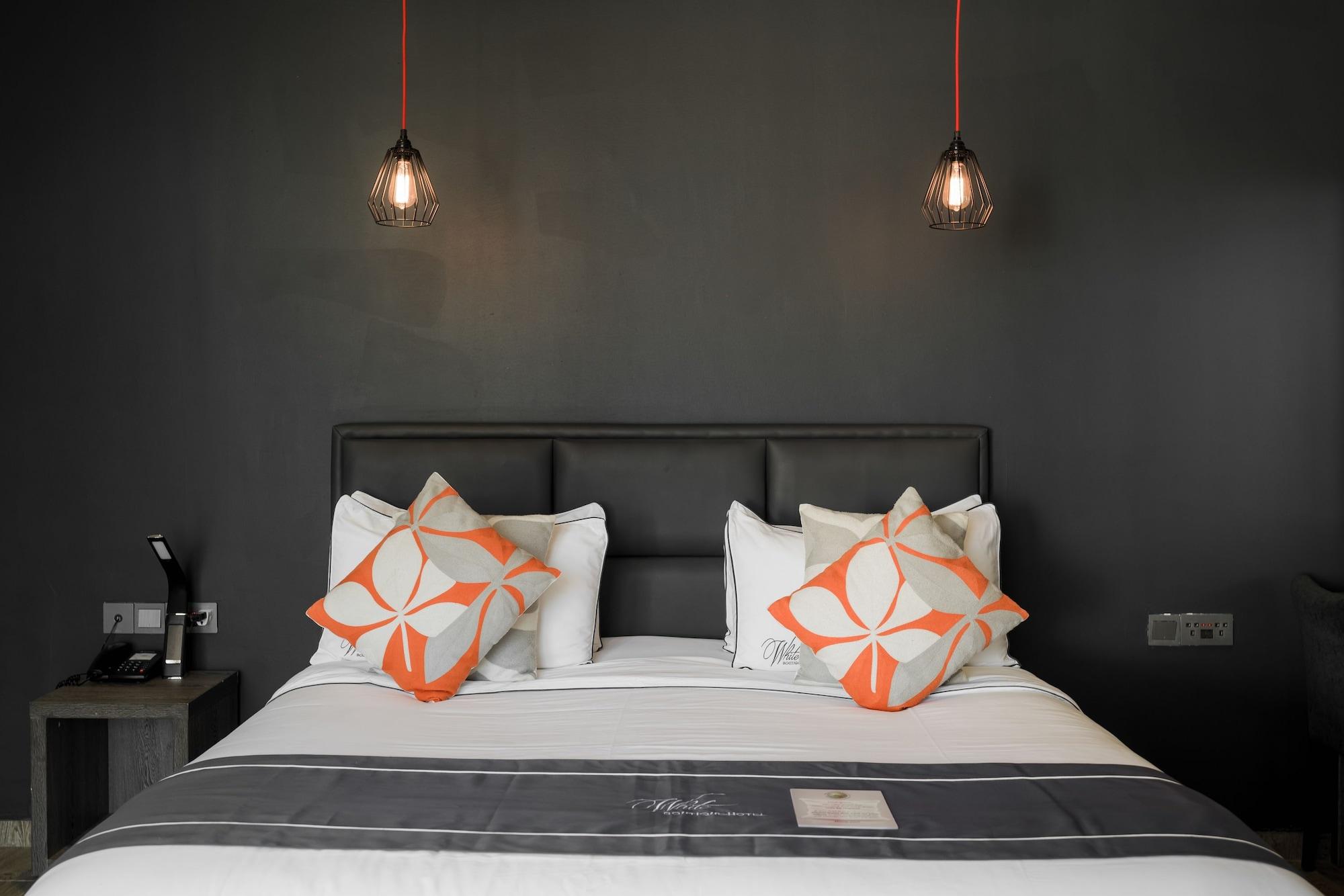 White Boutique Hotel And Residences Сиануквиль Экстерьер фото