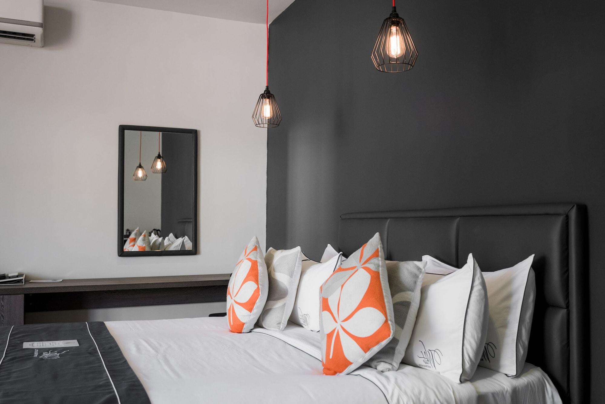 White Boutique Hotel And Residences Сиануквиль Экстерьер фото