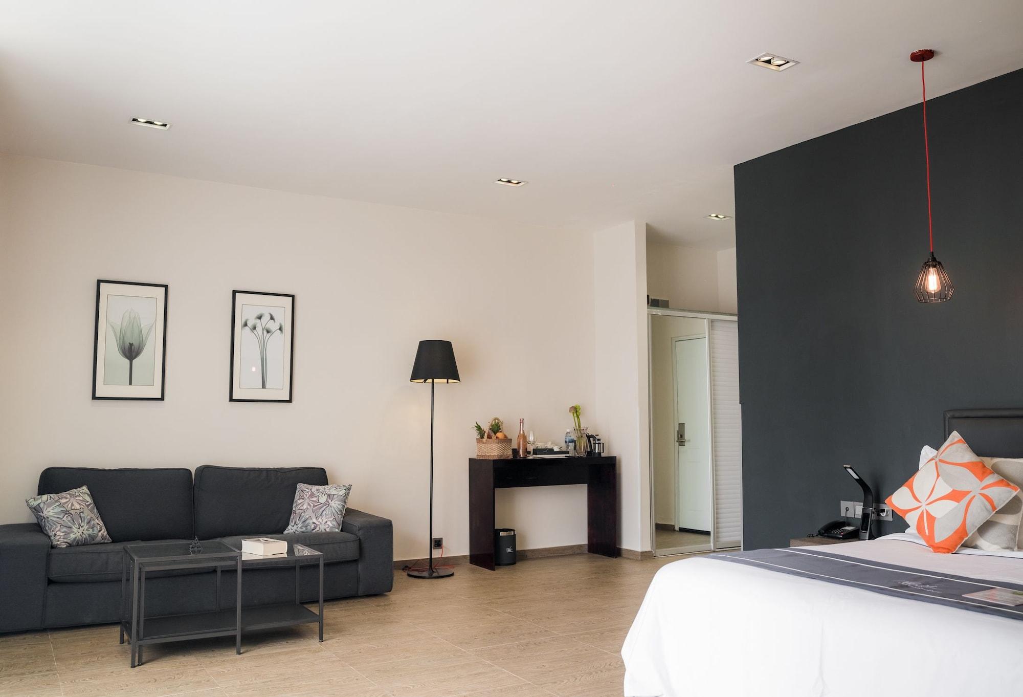 White Boutique Hotel And Residences Сиануквиль Экстерьер фото