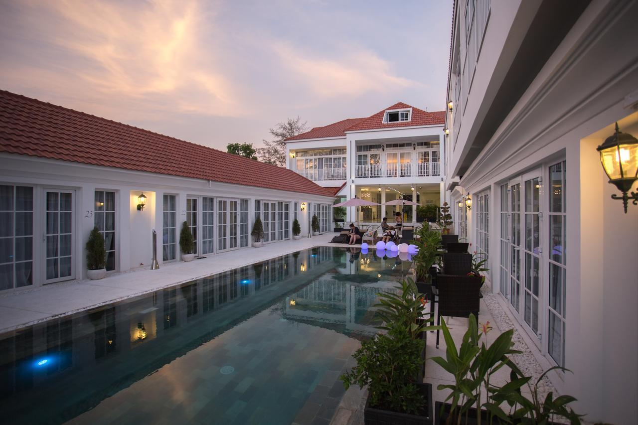 White Boutique Hotel And Residences Сиануквиль Экстерьер фото
